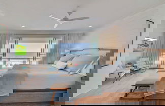 Foto 3 - 710 Ocean Boulevard Avantstay Oceanfront, Private Pool + Rooftop Deck