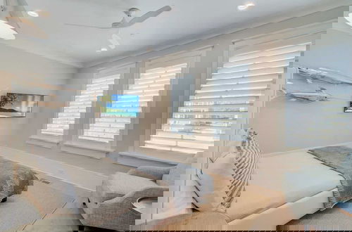 Foto 2 - 710 Ocean Boulevard Avantstay Oceanfront, Private Pool + Rooftop Deck
