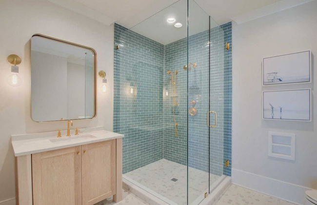 710 Ocean Boulevard Avantstay Oceanfront, Private Pool + Rooftop Deck - Photo 52