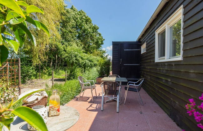 Holiday Home in Zeeland With Romantic Terrace - Foto 21