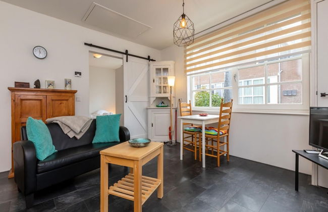 Holiday Home in Zeeland With Romantic Terrace - Foto 6
