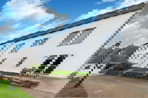 Foto 39 - Luxury Family Holiday Home With Wellness