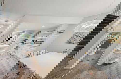 Foto 1 - Vitamin Sea Retreat A Dream! Highly Walkable!