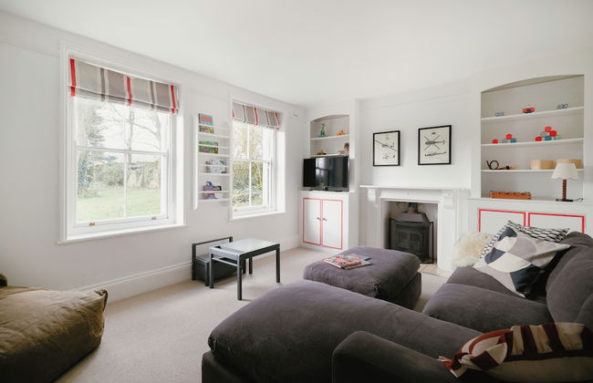 Trinity Farmhouse-Stunning House&Garden - Photo 46