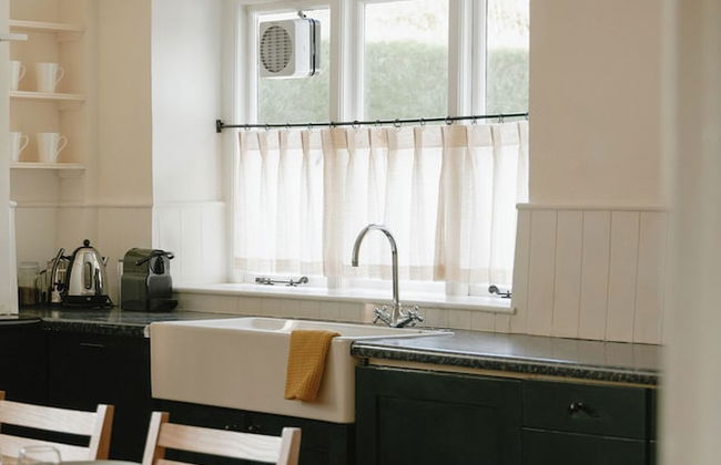 Trinity Farmhouse-Stunning House&Garden - Photo 29