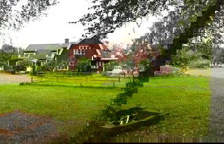 Foto 1 - 6 Person Holiday Home in Sollebrunn