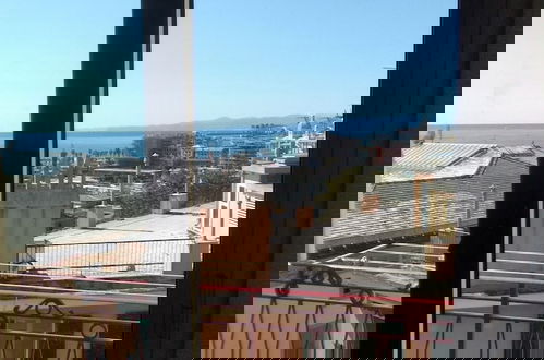 Foto 6 - Spacious Apartment With sea View Terrace in Genoa Pegli