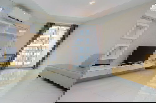 Foto 1 - Homey 2Br Apartment At The Mansion At Dukuh Kemayoran
