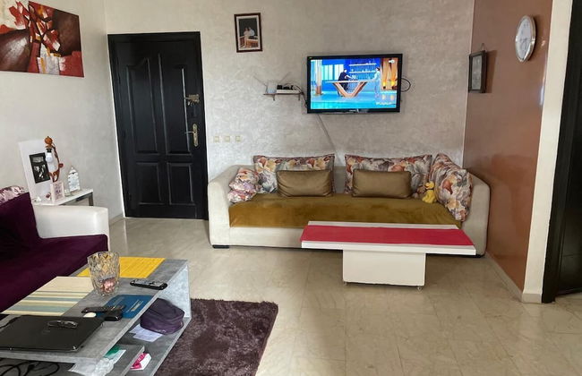 Apartment With Swimming Pool and sea a few Meters Away - Foto 1