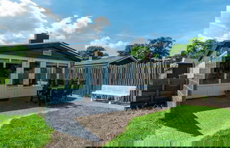 Foto 1 - Beachside Holiday Home With Garden