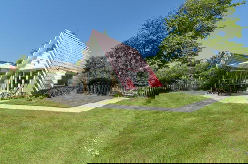 Photo 20 - Radiant Seaside Holiday Home