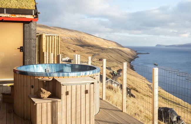 Seaside Escape - 2 Bedroom Home With Stunning Views - Photo 22