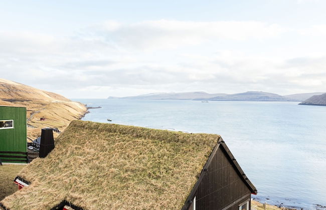 Seaside Escape - 2 Bedroom Home With Stunning Views - Photo 23