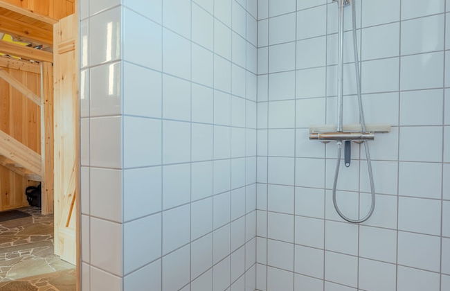 Seaside Escape - 2 Bedroom Home With Stunning Views - Photo 21