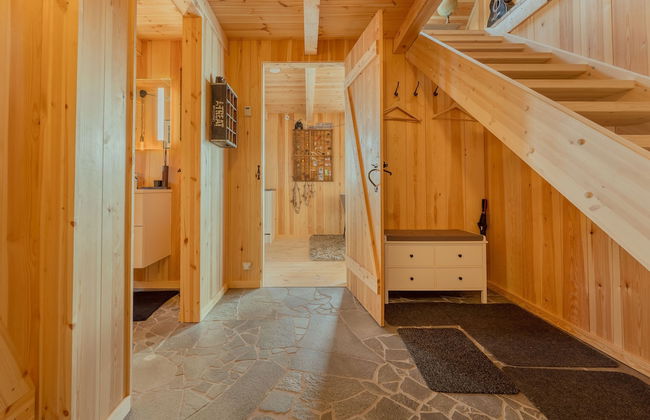 Seaside Escape - 2 Bedroom Home With Stunning Views - Photo 3