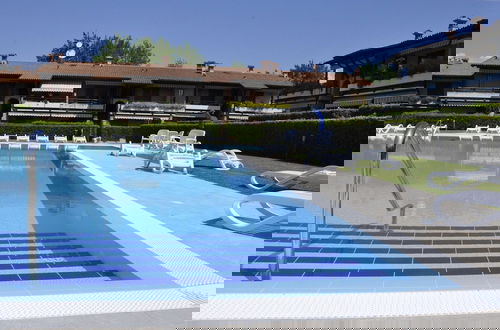 Photo 16 - Well-decorated Home With Pool