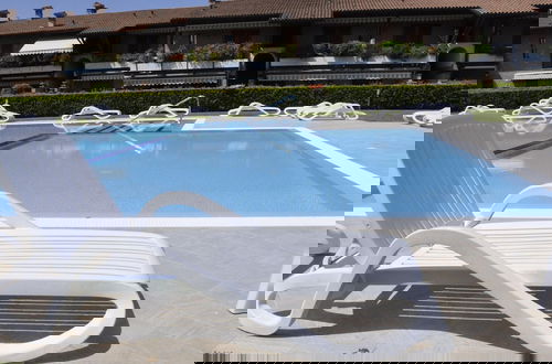 Photo 15 - Well-decorated Home With Pool