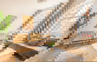 Foto 1 - Sanders Noble - Fantastic 5-bdr Apt in the Capital