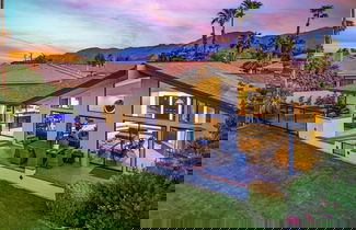 Foto 1 - Golf Course-front Views, Pool+hot Tub, Patio Modern Edgy House by Avantstay