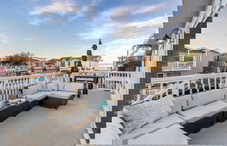 Photo 1 - Ocean Breeze II by Avantstay Steps to the Beach!