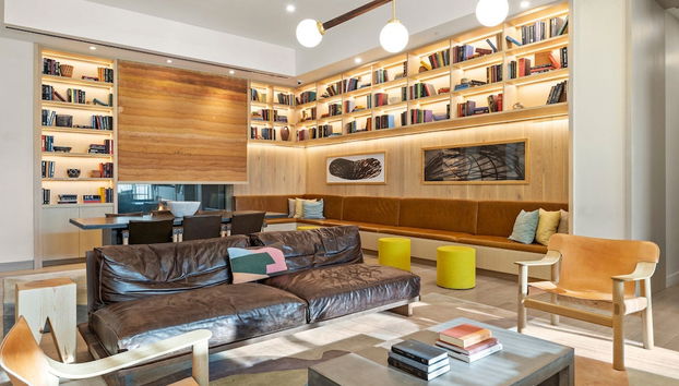 Lobby-Lounge