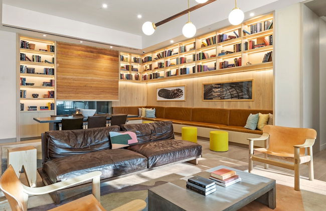 Modern Rainey St Oasis with Pool & Views - Foto 2
