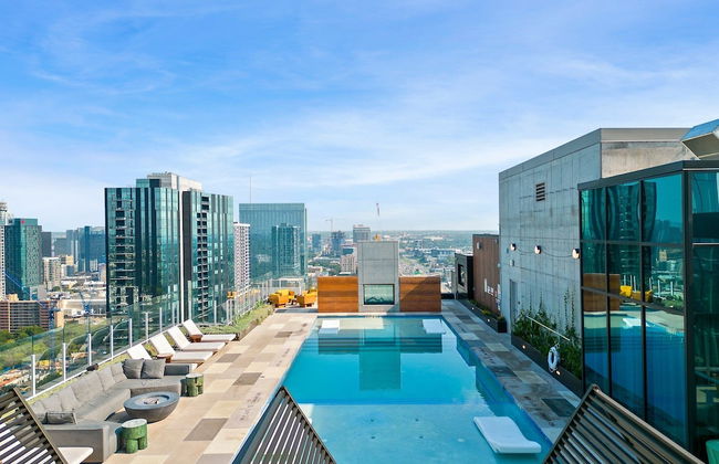 Modern Rainey St Oasis with Pool & Views - Foto 22
