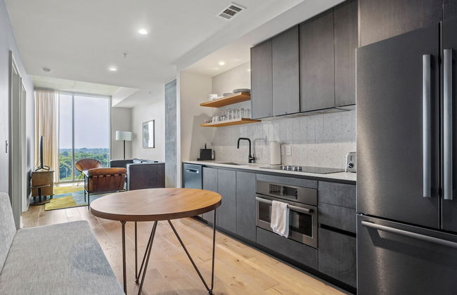 1BR Condo on Rainey St with Pool & Views - Foto 12
