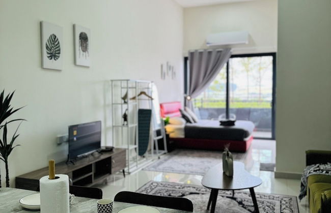 CoreSoho Suite by BKAstaycation KotaWarisan Sepang KLIA Airport, Free WiFi - Foto 4
