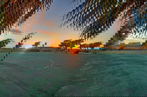 Foto 35 - Beach Daze by Avantstay 1 Block to Beach