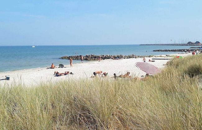 6 Person Holiday Home on a Holiday Park in Saeby - Foto 23
