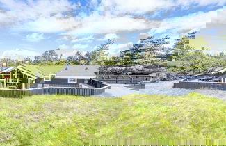 Foto 1 - 8 Person Holiday Home in Blavand