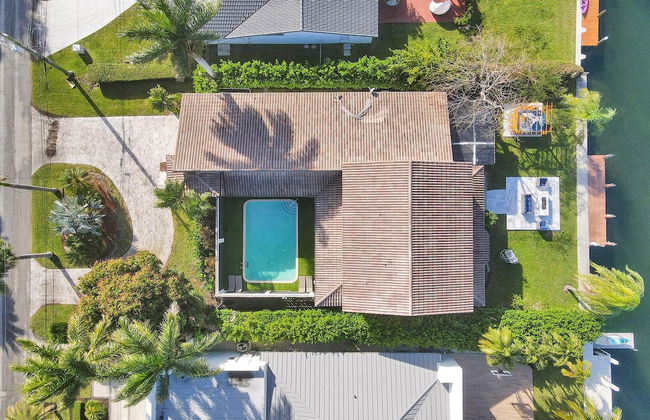 Amazing 7 BR Villa With Heated Pool Near the Beach - Foto 16