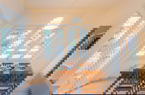 Photo 6 - Via Crispi in Como With 1 Bedrooms and 1 Bathrooms