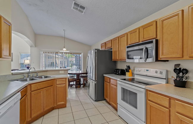 Family Ready in Gated Community Near Attractions - Foto 8