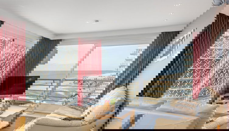 Foto 1 - Apartment With Frontal Sea-views