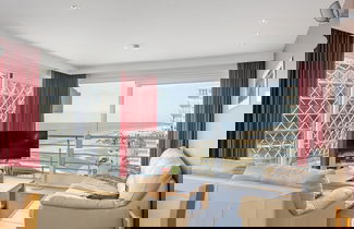 Foto 1 - Apartment With Frontal Sea-views