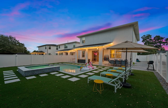 New-6br Discovilla- Sleeps16 Heated Pool & More - Foto 35