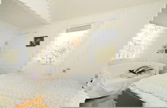 Foto 2 - 5 Person Holiday Home in Melby