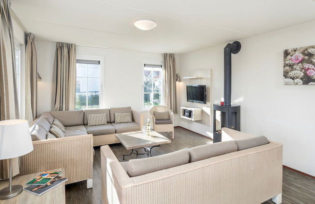 Detached Villa With Four Bathrooms Near the Sea - Foto 6