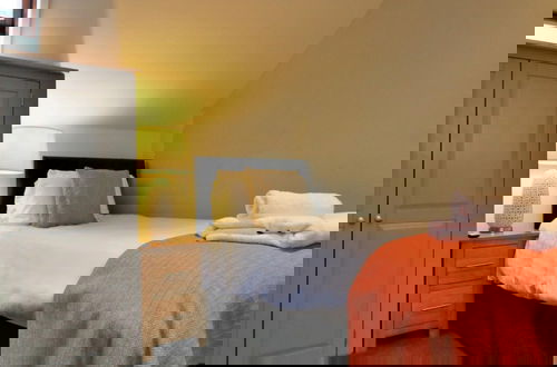 Photo 1 - Linden Cottage Room 4 - Airdrie