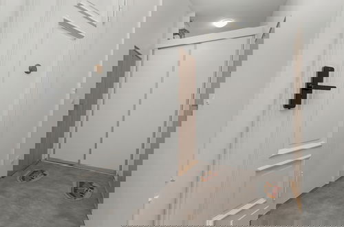 Foto 14 - Grey and Beige Poznan Studio by Renters