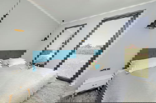 Foto 2 - Apartment With Gym and Sauna by Renters