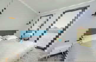 Foto 2 - Apartment With Gym and Sauna by Renters