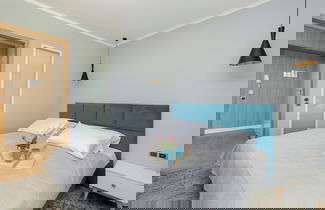 Foto 3 - Apartment With Gym and Sauna by Renters