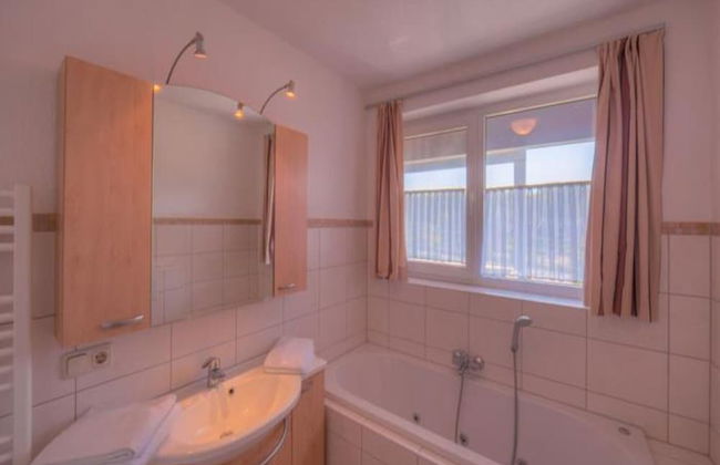 Apartment in Schrocken Near Ski Arlberg - Foto 17