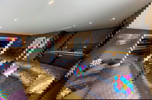 Photo 2 - Bellvue Party House