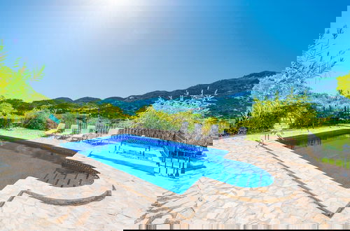 Foto 15 - Rustic House in Tramuntana With Salt Pool