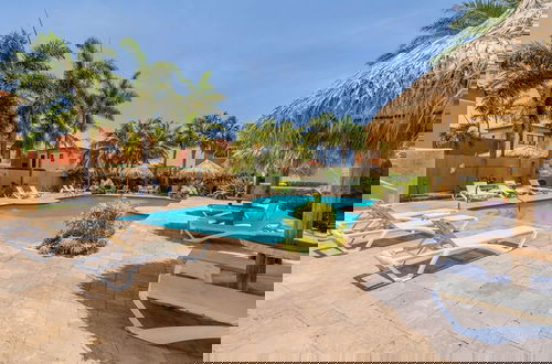 Foto 1 - Upscale Gated Community Oasis Close to the Beach