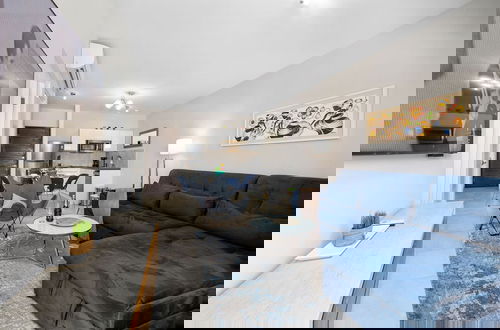 Foto 1 - NEW Modern 1BR 1BA Gold Coast Pool GYM Tennis